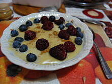 Fot. cinnamonelf, krem kawowy z owocami