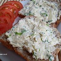 Pasta serowo-czosnkowa