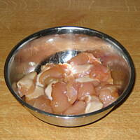 łagodna sałatka z kurczakiem i ananasem