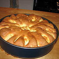 Ciasto jogurtowe na oleju z jablkami