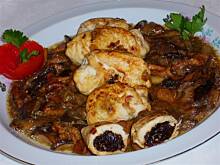 Fot. niebieska-różyczka, Roladki drobiowe ze śliwką i grzybami leśnymi wg Różyczki