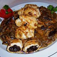 Roladki drobiowe ze śliwką i grzybami leśnymi wg Różyczki