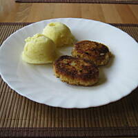 Piątkowe kotleciki kalafiorowe