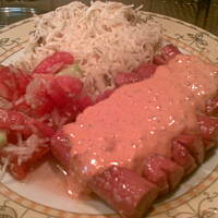 Smażone parówki z sosem paprykowym