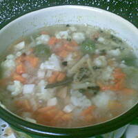 Pyszna zupka jarzynowa z serkiem topionym