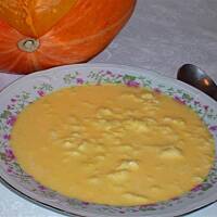 Zupa  z dynią i lanymi kluskami wg Różyczki