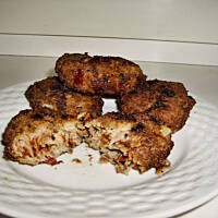 Kotlety mielone z pieczarkami i suszonymi pomidorami