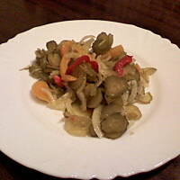 Surówka z ogórków kiszonych do obiadu