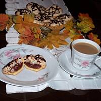 Kruche babeczki z marmoladą i kokosem