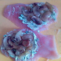 Pieczarkowo-pietruszkowe roladki z kurczaka