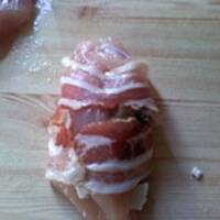 Piersi ze szpinakiem fetą i boczkiem