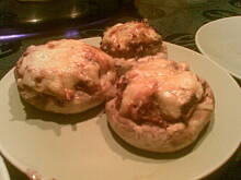 Fot. kaha87ha, Pieczarki faszerowane - szybkie, łatwe i pyszne!