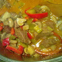 Gulasz a'la Stroganoff