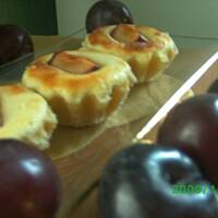 Mini serniczki ze śliwką