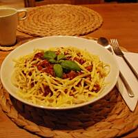 Spaghetti bolognese- sos pomidorowy