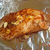 Soczysta pieczona pierś z kurczaka