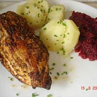 Soczysta pieczona pierś z kurczaka