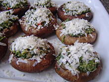 Fot. sanella*, Pieczarki nadziewane szpinakiem sanelli