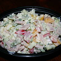 Sałatka Tęczowa Ali - Pyszna Przekąska