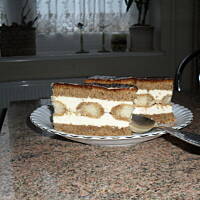 Tiramisu zamknięte w biszkopcie