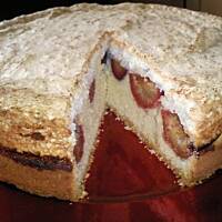 Ciasto ze sliwkami i beza kokosowa