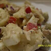 tuńczyk z tortellini sałatka