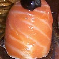 Alll Babeczki z łososia na pumperniklu