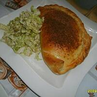 PIADINA - Pieróg drożdżowy z nadzieniem mięsnym