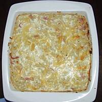 Makaronowa zapiekanka z szynką i ananasem