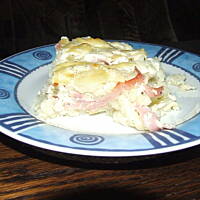 Makaronowa zapiekanka z szynką i ananasem