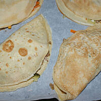 Zapiekane nalesniki z warzywami i miesem