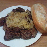 Wątróbki drobiowe z cebulką