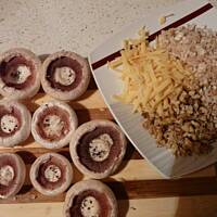 Pieczarki z orzechami