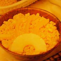 Żółta sałatka dla curryżerców i czosnkożerców