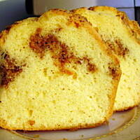 Babka z warstwą  i kruszonką orzechową