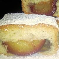 Puszysty biszkopt ze sliwkami