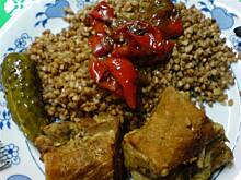 Fot. niebieska-różyczka, Boczek duszony z kaszą gryczana wg Różyczki