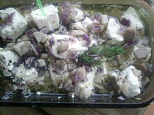 Fot. kasiul_a, Feta marynowana w ziołach czosnku cebuli i pieczarkach kasiuli