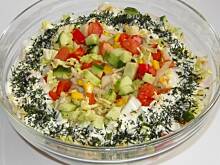 Fot. megii013, Surówka z kapusty pekińskiej z sosem czosnkowym