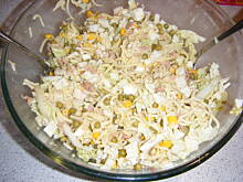 Fot. madzia81, Sałatka z makaronu chińskiego i tuńczykiem