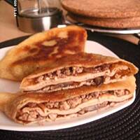 Naleśniki z mięsem i pieczarkami