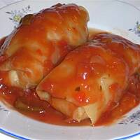 Gołąbki z kaszą jęczmienną w sosie cebulowo paprykowym wg Różyczki