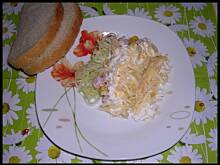 Fot. kasnik, Sałatka imprezowa z porem i ananasem - warstwowa