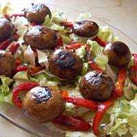 Sałatka z grillowanymi grzybami i papryką