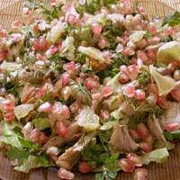 Sałata z wędzoną makrelą i granatem