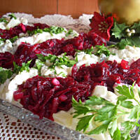 Świąteczna sałatka śledziowa