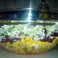 Sałatka warstwowa z kurczakiem :) Pyszna!!!