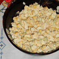 najprostsza sałatka z kukurydzy i jajek