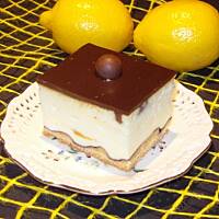 Sernik z polewą czekoladową