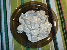 Fot. szakal, sałatka śledziowo-ananasowa